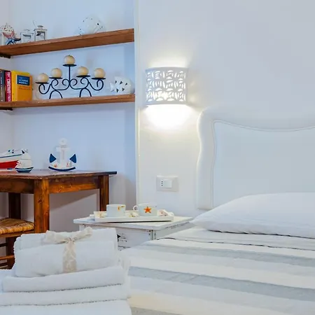 Vanessa Con Piscina Privata - Castro Villa