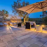 Vanessa Luxury *
