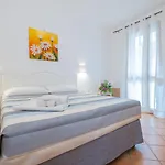 Vanessa Luxury * Castro (Lecce)