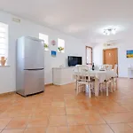 Vanessa Luxury * Castro (Lecce)