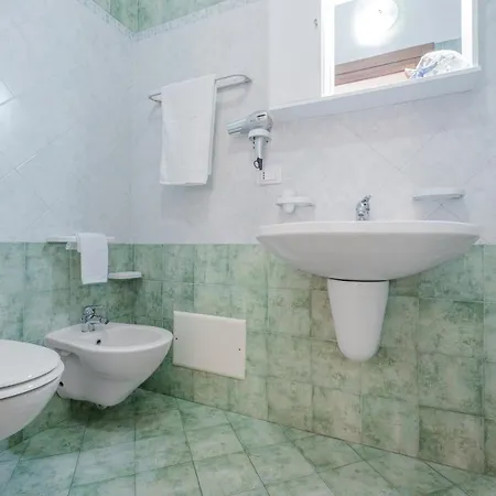 Villa Vanessa Con Piscina Privata - Castro