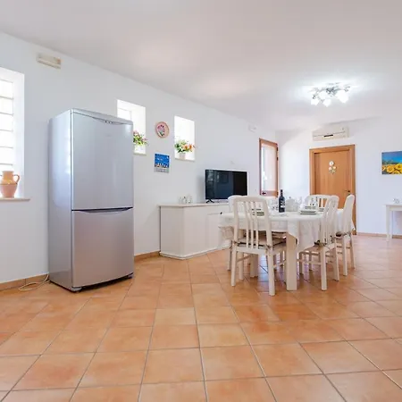 Vanessa Luxury * Castro (Lecce)