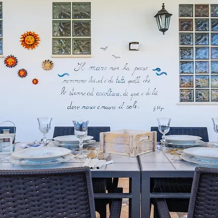 Vanessa Con Piscina Privata - Castro