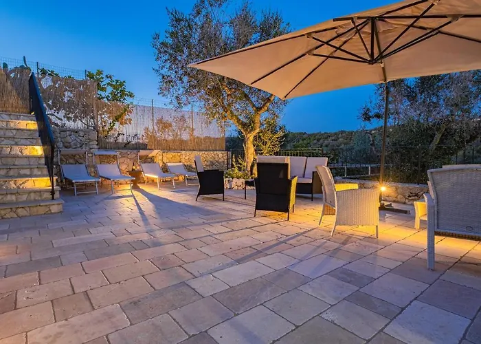 Vanessa Con Piscina Privata - Castro *