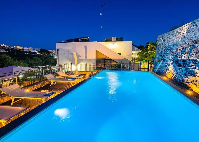 Villa Vanessa Con Piscina Privata - Castro *