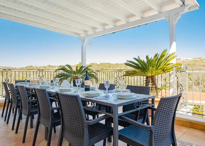 Vanessa Con Piscina Privata - Castro Villa